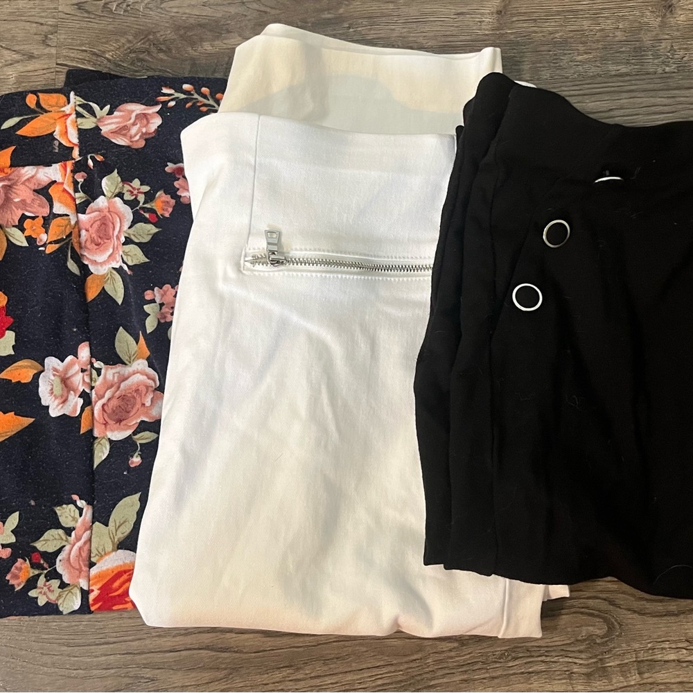 ‼️BUNDLE‼️-4/$8 Women’s Pencil Skirts Bundle, 4 Pencil Skirts- $8